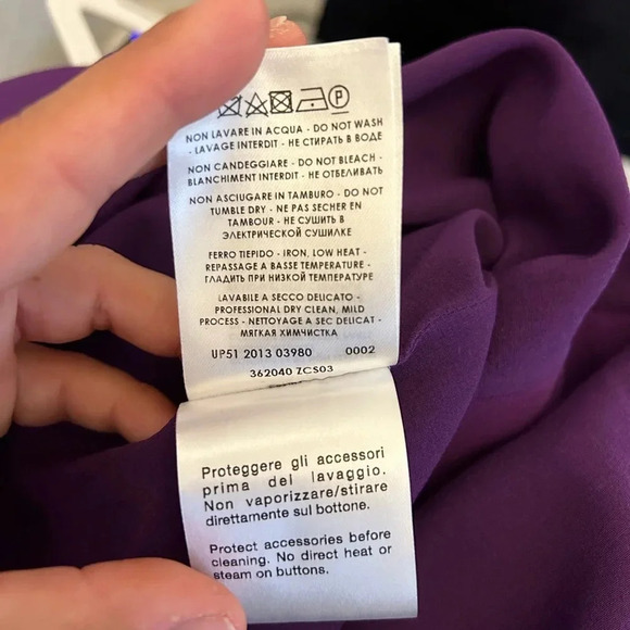 ! Gucci 🎉100% Authentic guaranteed Gucci Dress🌺 - Picture 8 of 10